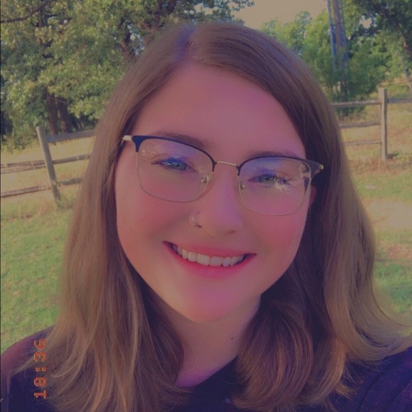 Meet your Posher, Traci - Picture 1 of 1